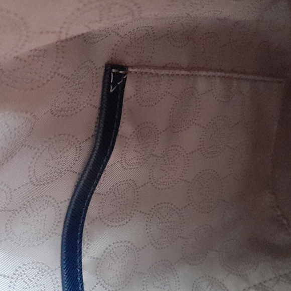 Flash Sale! Today only deal! Authentic! Michael Kors tote - Picture 10 of 12
